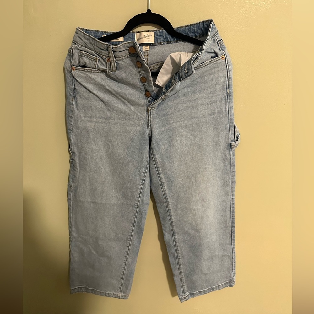 Brand: Universal Thread Size: 4/27R Color: Blue high rise wide leg denim jeans